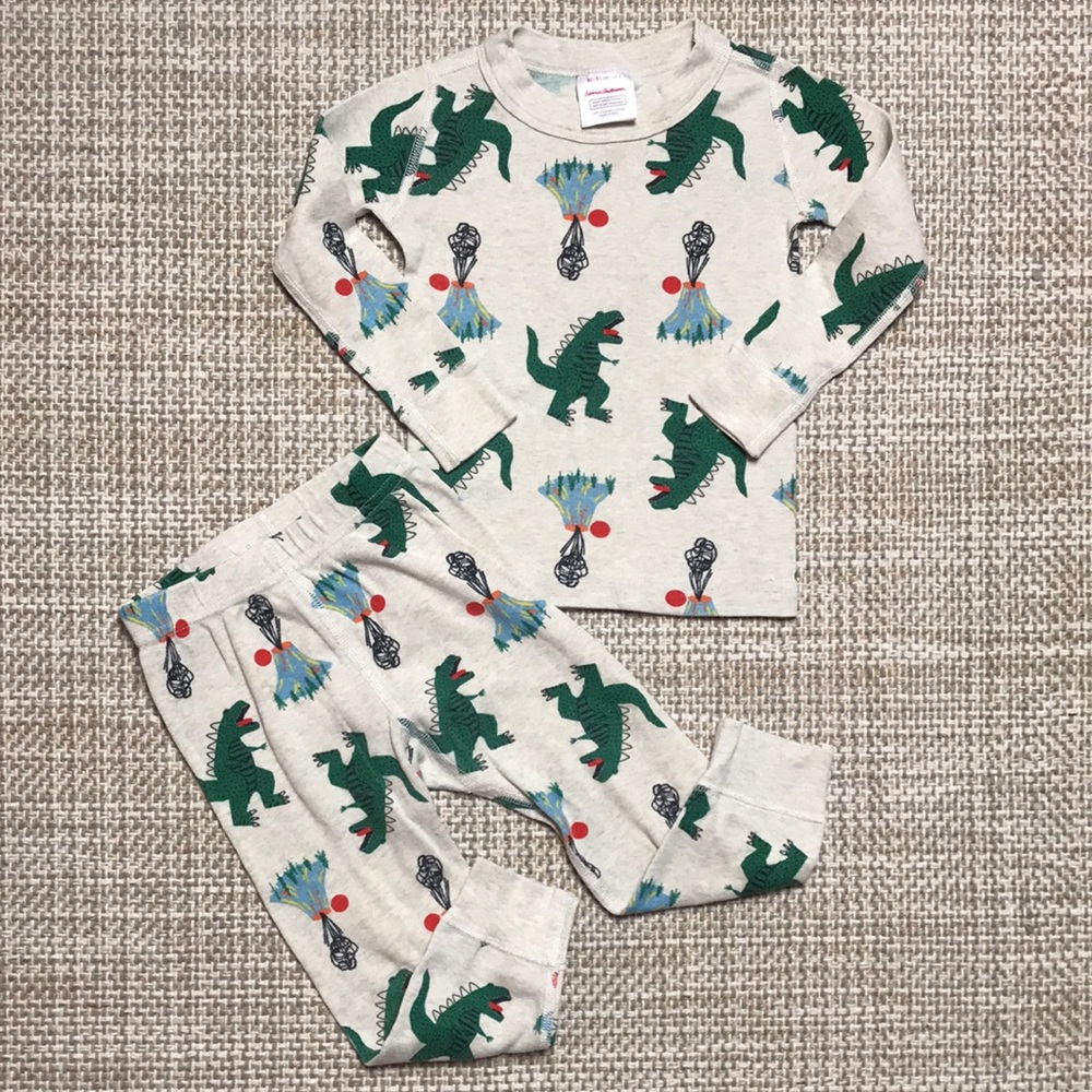 Hanna Andersson Organic Pajamas (size 80)